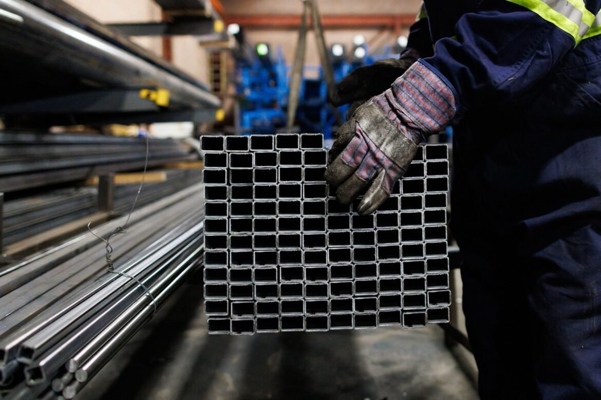 ट्रम्प टर्म के पहले पूरे महीने में मुद्रास्फीति ठंडी हो जाती है