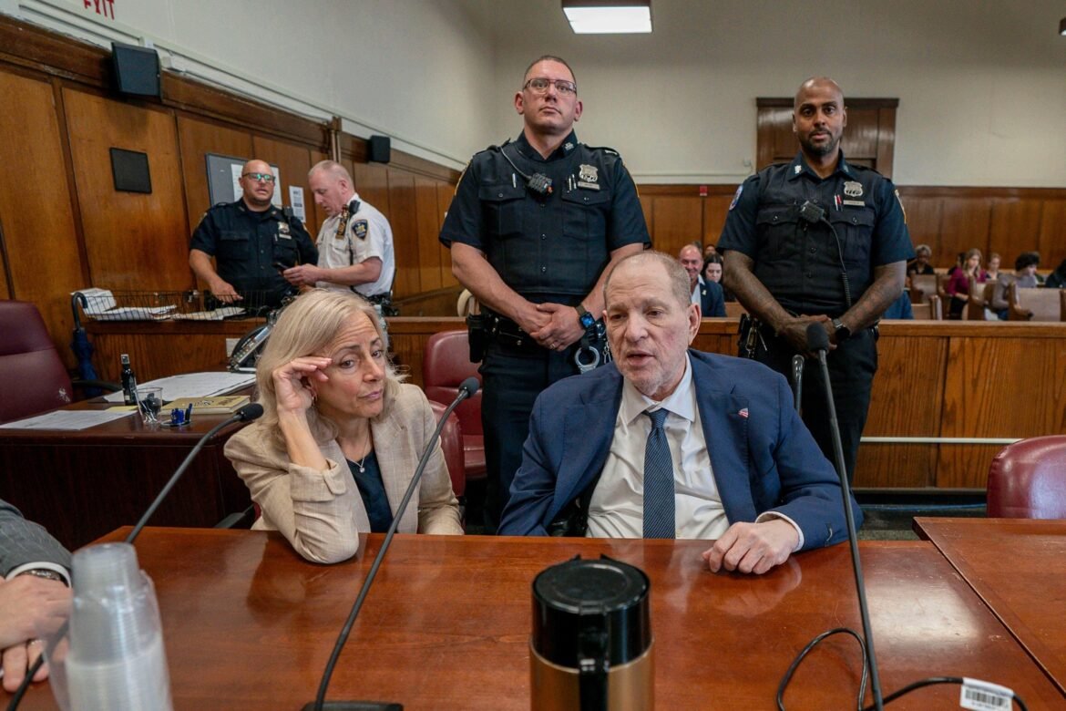 स्प्लिट फैसला हार्वे वेनस्टीन सेक्स अपराधों में पहुंच गया