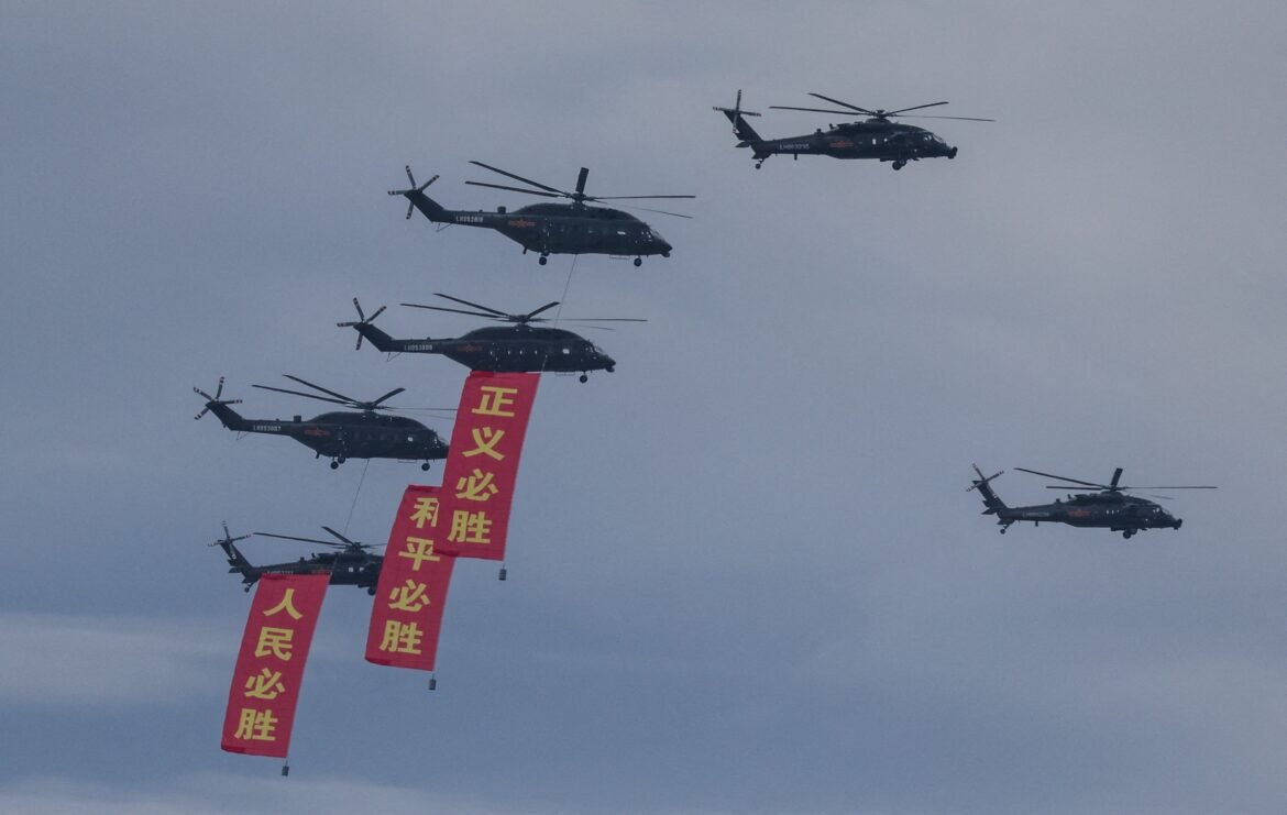 उत्तर कोरिया के किम चीन में चीन में पार करने के लिए, बीजिंग सैन्य परेड के लिए पुतिन से मिलने के लिए