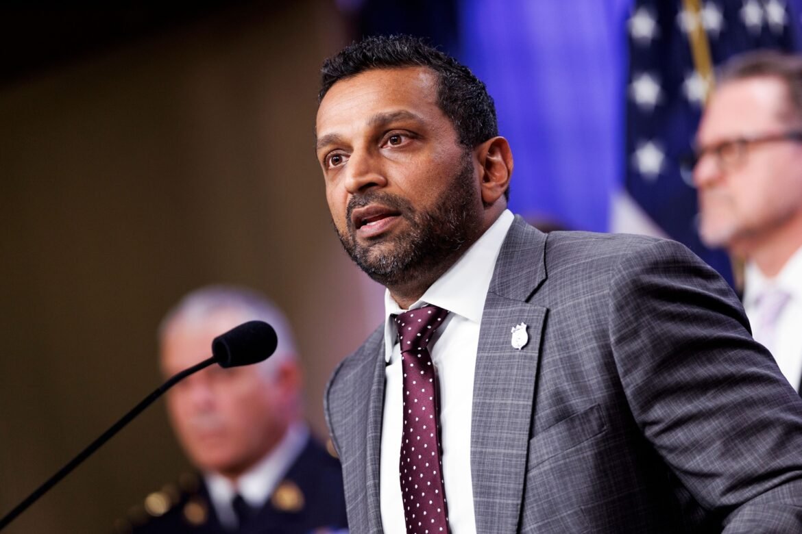 एफबीआई यह देखने के लिए डीओजे के साथ काम कर रही है कि क्या वे एप्सटीन फाइलों से 'कुछ और' तैयार कर सकते हैं